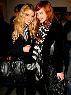 Jessica and Ashlee&nbsp;Simpson