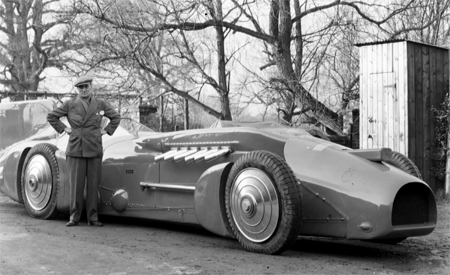 September 3 1935 Sir Malcolm Campbell exceeds 300&nbsp;mph