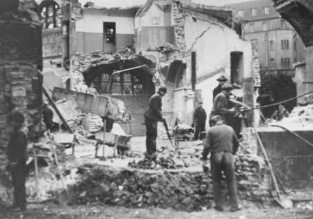 November 9 1938 Nazis launch&nbsp;Kristallnacht