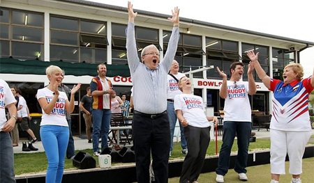 Australia: Kevin Rudd reignites leadership speculation with barefoot bowls&nbsp;tournament